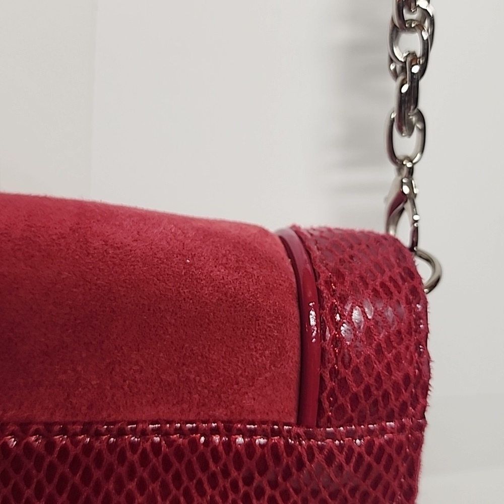 White House Black Market Elegant Red Suede/leather Crossbody Clutch. Minimalist - Picture 5 of 10